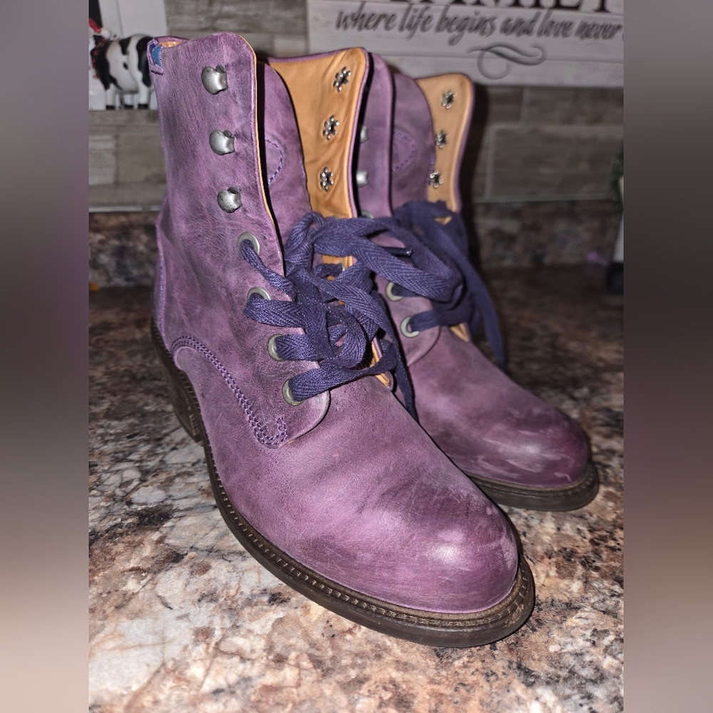 Women’s Purple Leather Heeled Lace-Up Boots